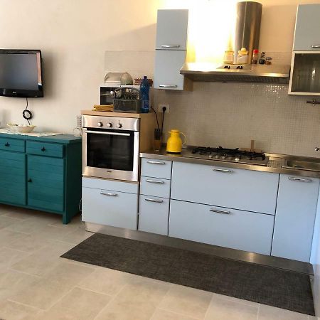 Kalemoruhouse Villa Geremeas Bagian luar foto