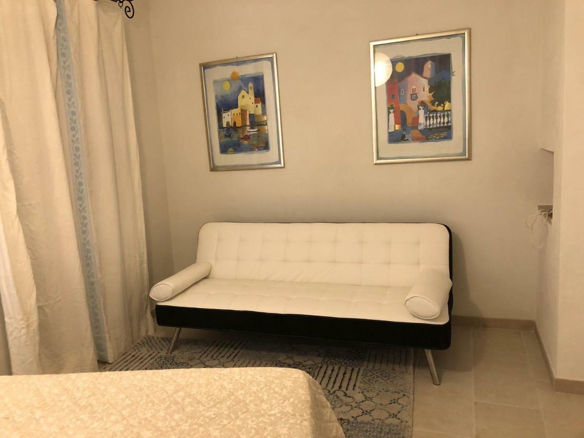 Kalemoruhouse Villa Geremeas Bagian luar foto
